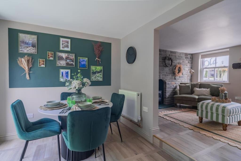 Cottage Cwtch Pontneddfechan エクステリア 写真