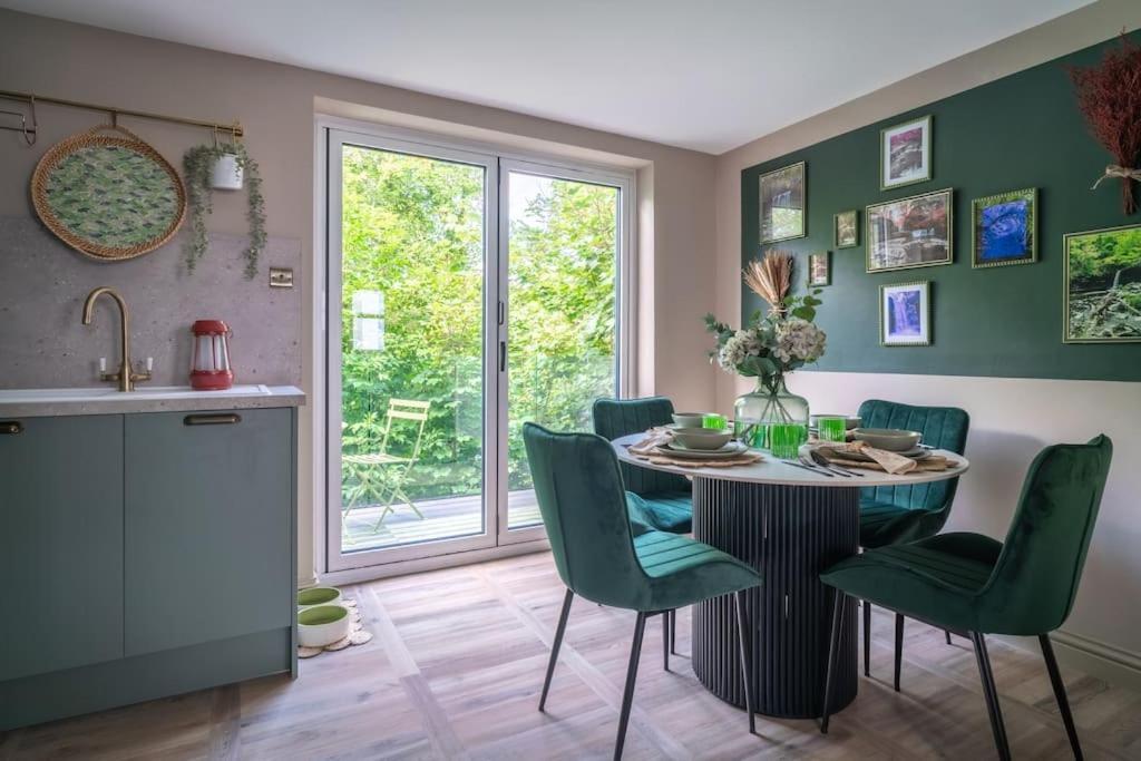 Cottage Cwtch Pontneddfechan エクステリア 写真